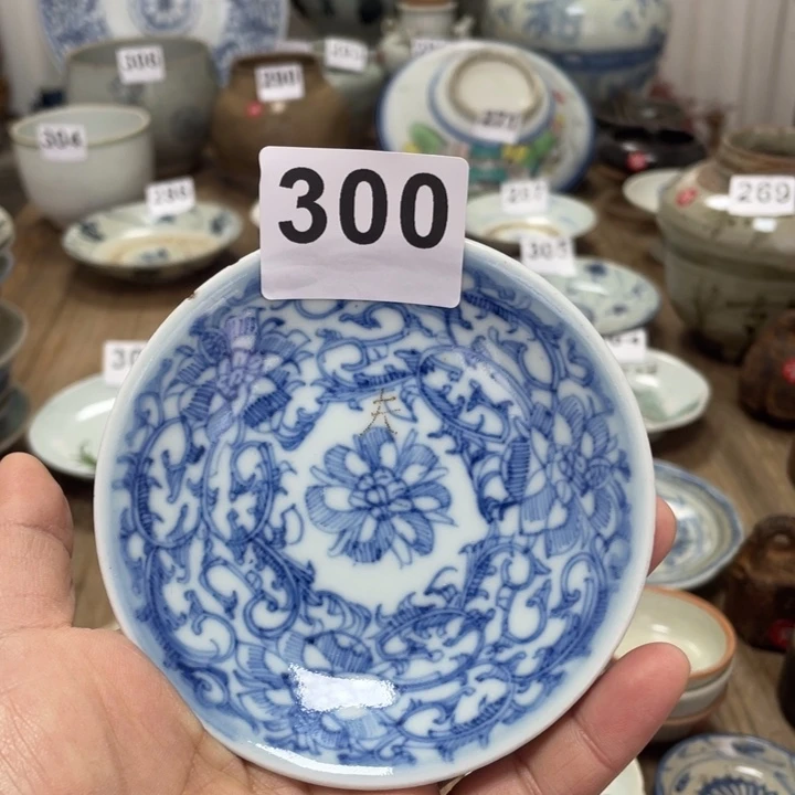 【闪购商品】荣****店漂漂亮亮的老瓷器300