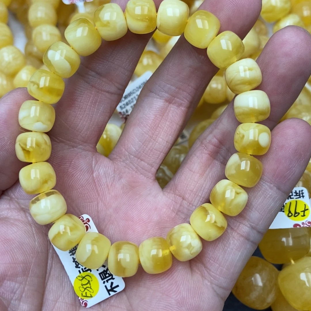 顺***然未镶嵌蜜蜡裸石15