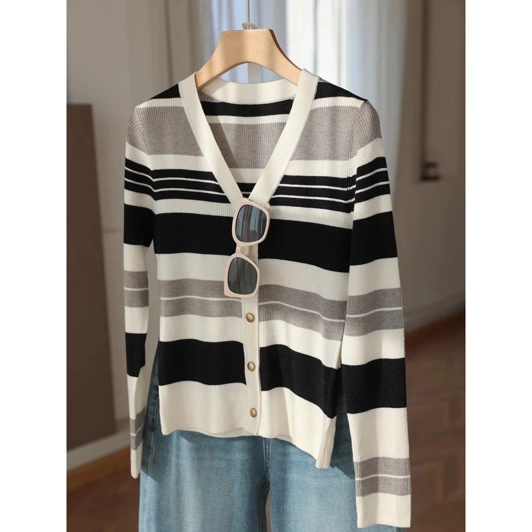 30羊毛！法式通勤撞色条纹羊毛针织开衫V领显瘦小金扣上衣女早春