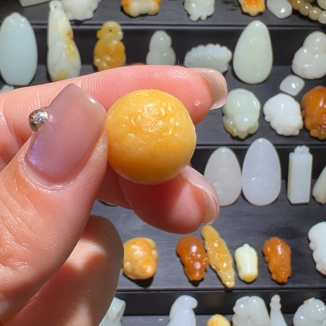 和田玉（糖玉）未镶嵌颈饰