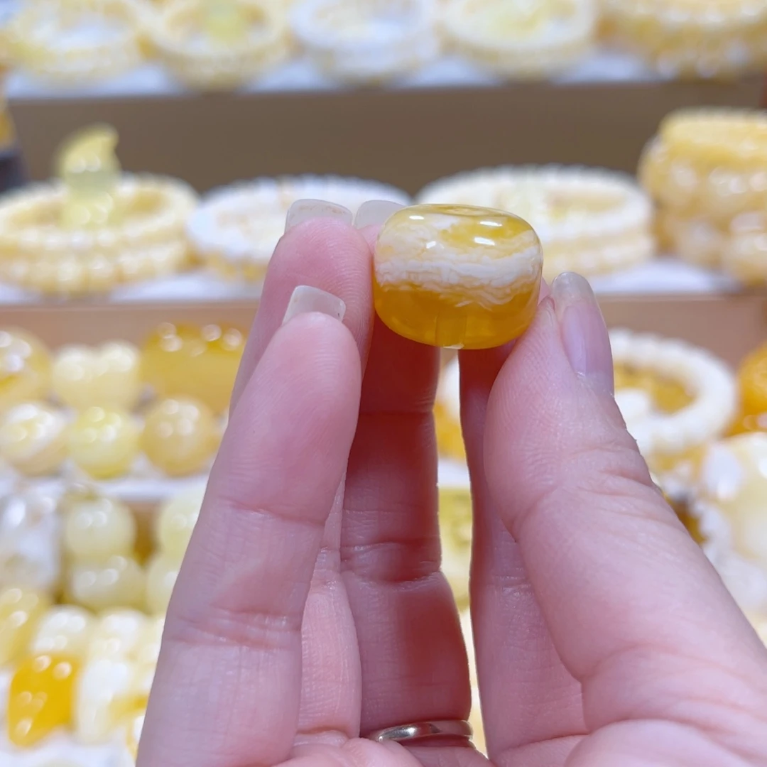 未镶嵌颈饰琥珀天然蜜蜡