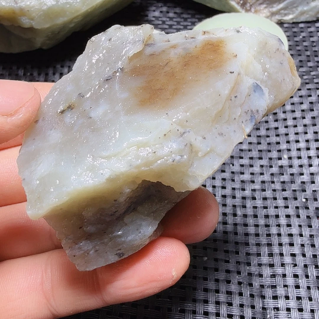 和田玉（糖玉）未镶嵌珠宝半成品