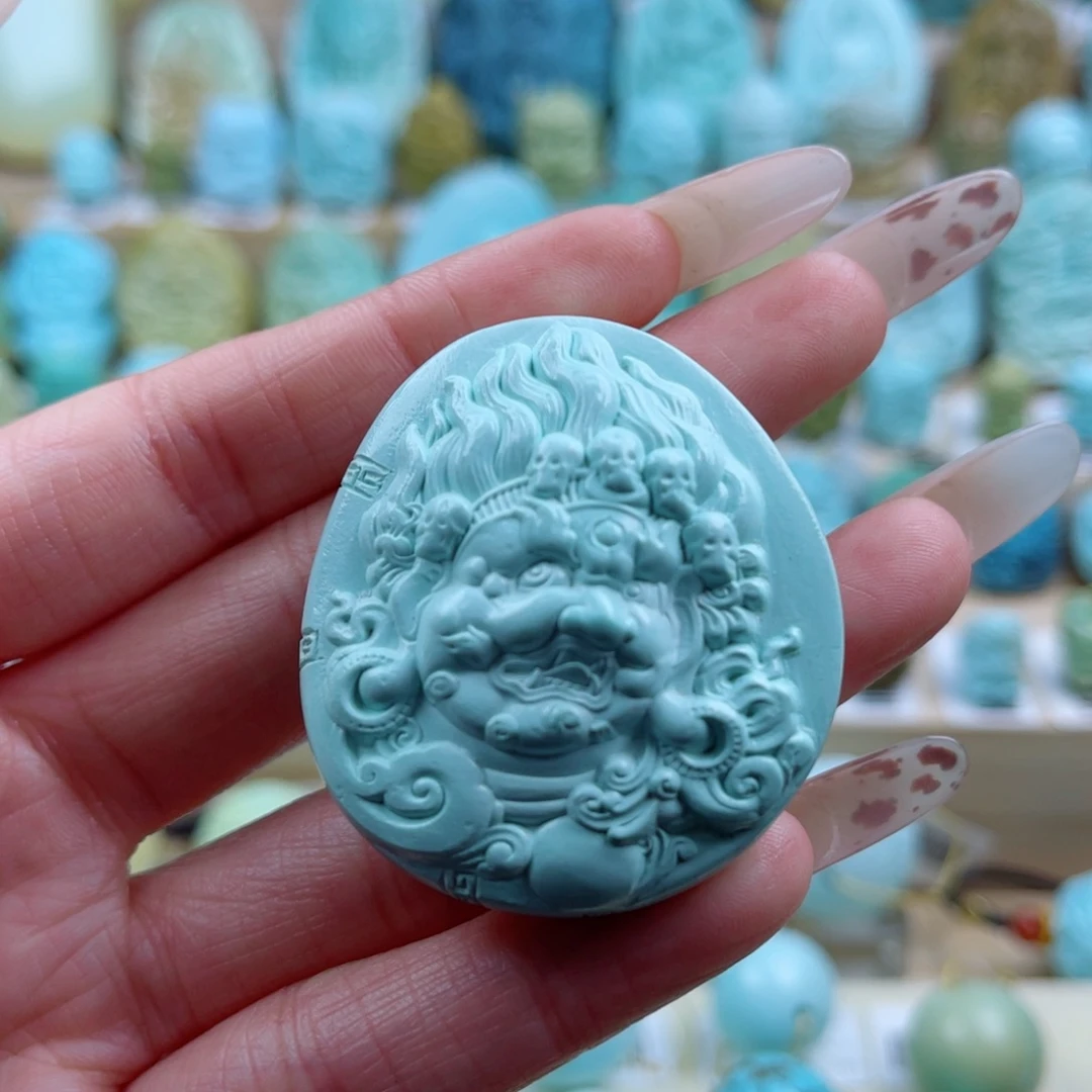 绿松石未镶嵌珠宝奇石