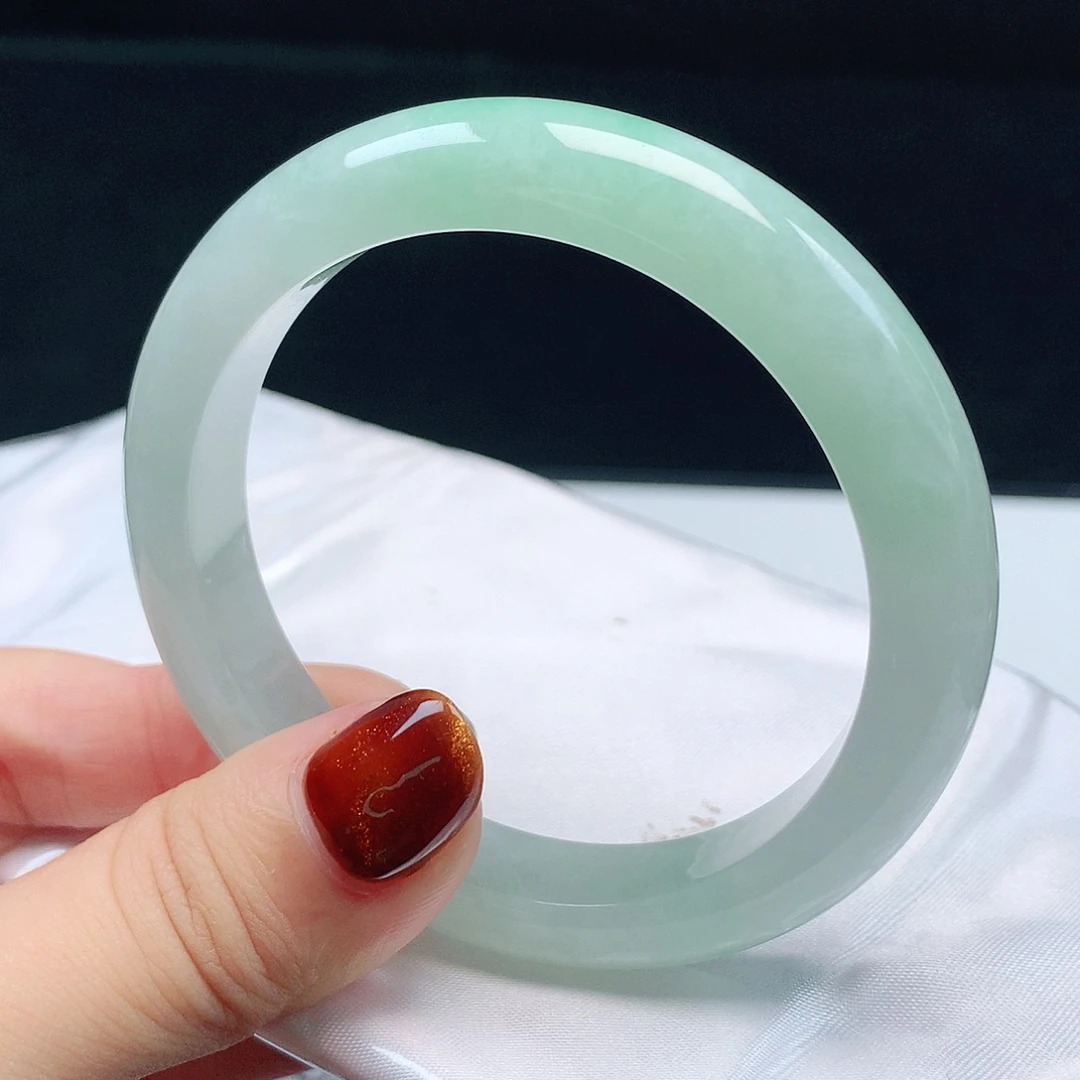 翡翠未镶嵌手镯1470