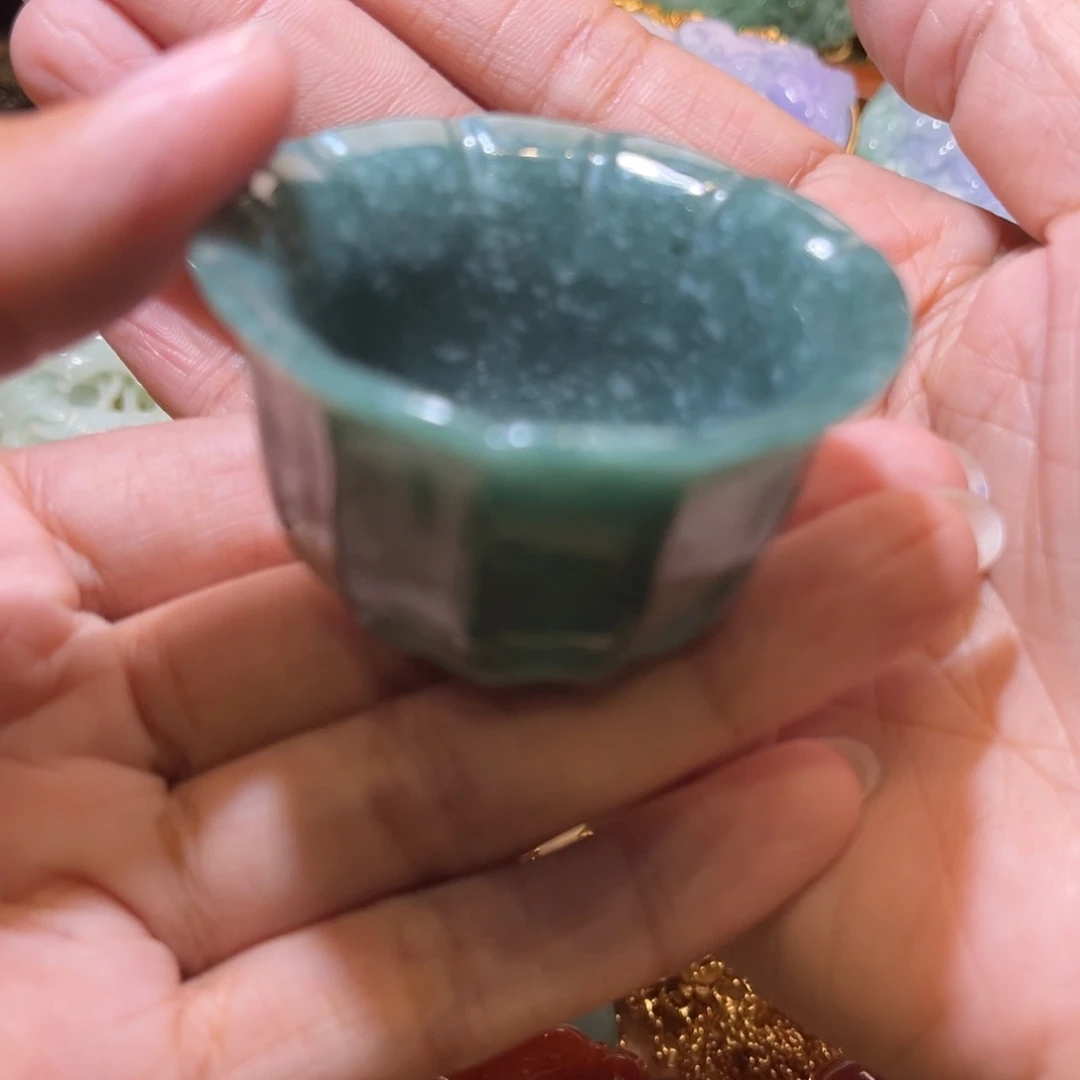 翡翠未镶嵌颈饰待编织