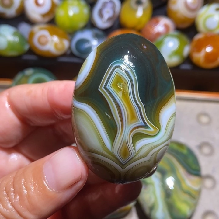 未镶嵌玛瑙/玉髓珠宝半成品109