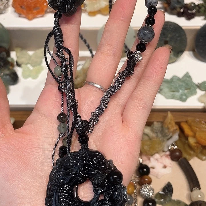 蛇纹石玉合金颈饰