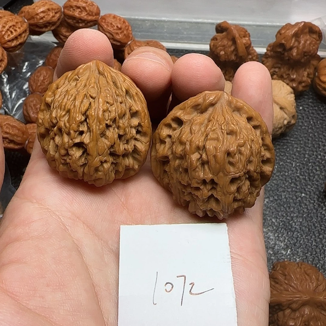 猛***哇文玩核桃吊坠1072南疆石39尺