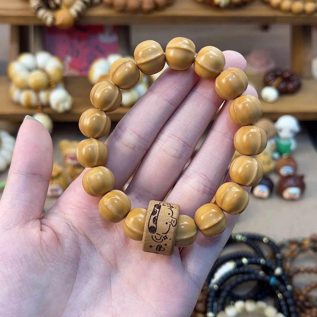 猴头核桃手串鲨鱼背