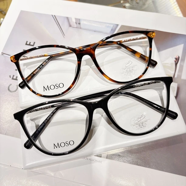 小香风蝴蝶猫眼中大脸小脸小可配度数近视眼镜女素颜神器