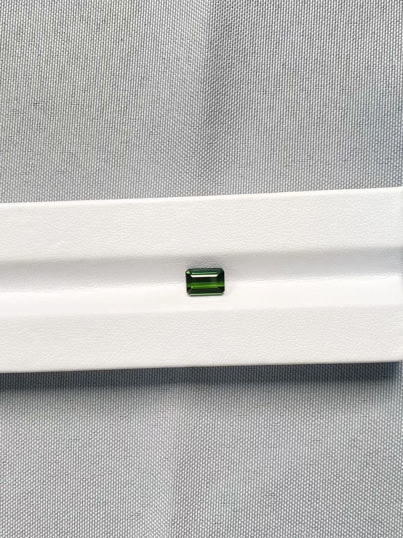 福利裸石纯天然碧玺1.6克拉