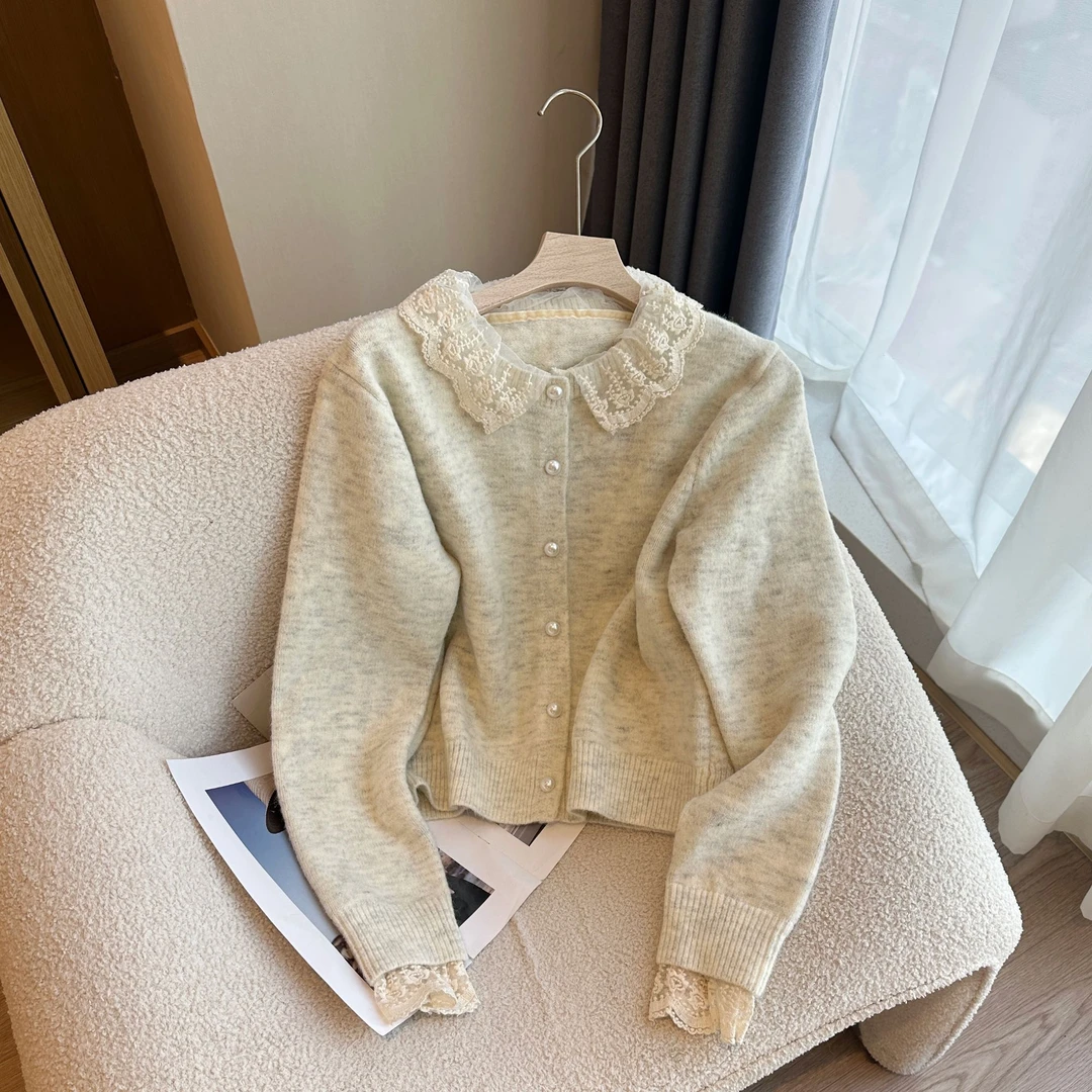 2025韩系新款蕾丝拼接软糯毛衣温柔花边百搭针织衫上衣H544