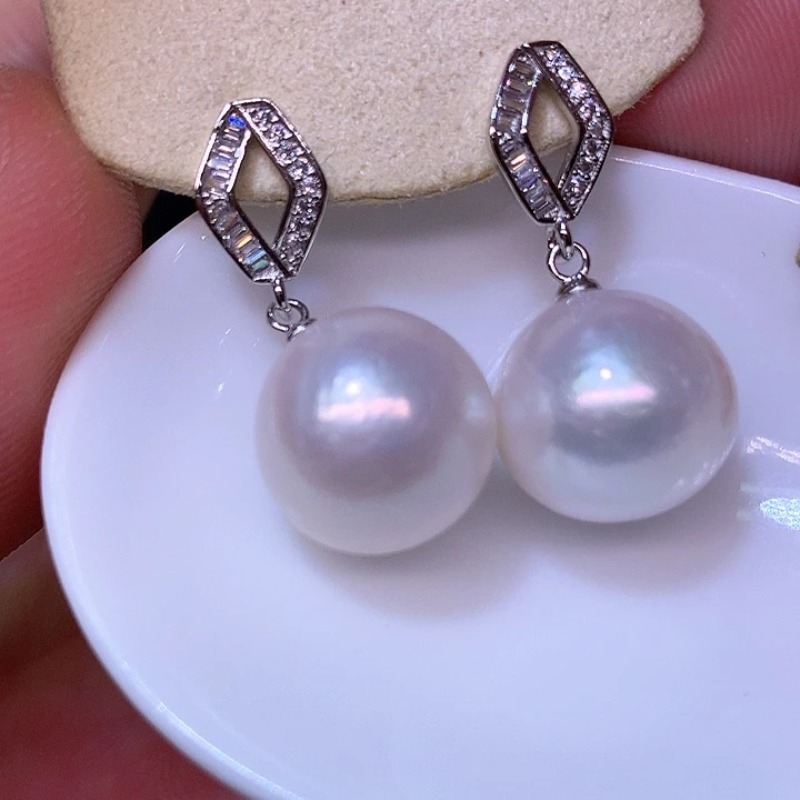 银S925镶嵌耳饰淡水珍珠