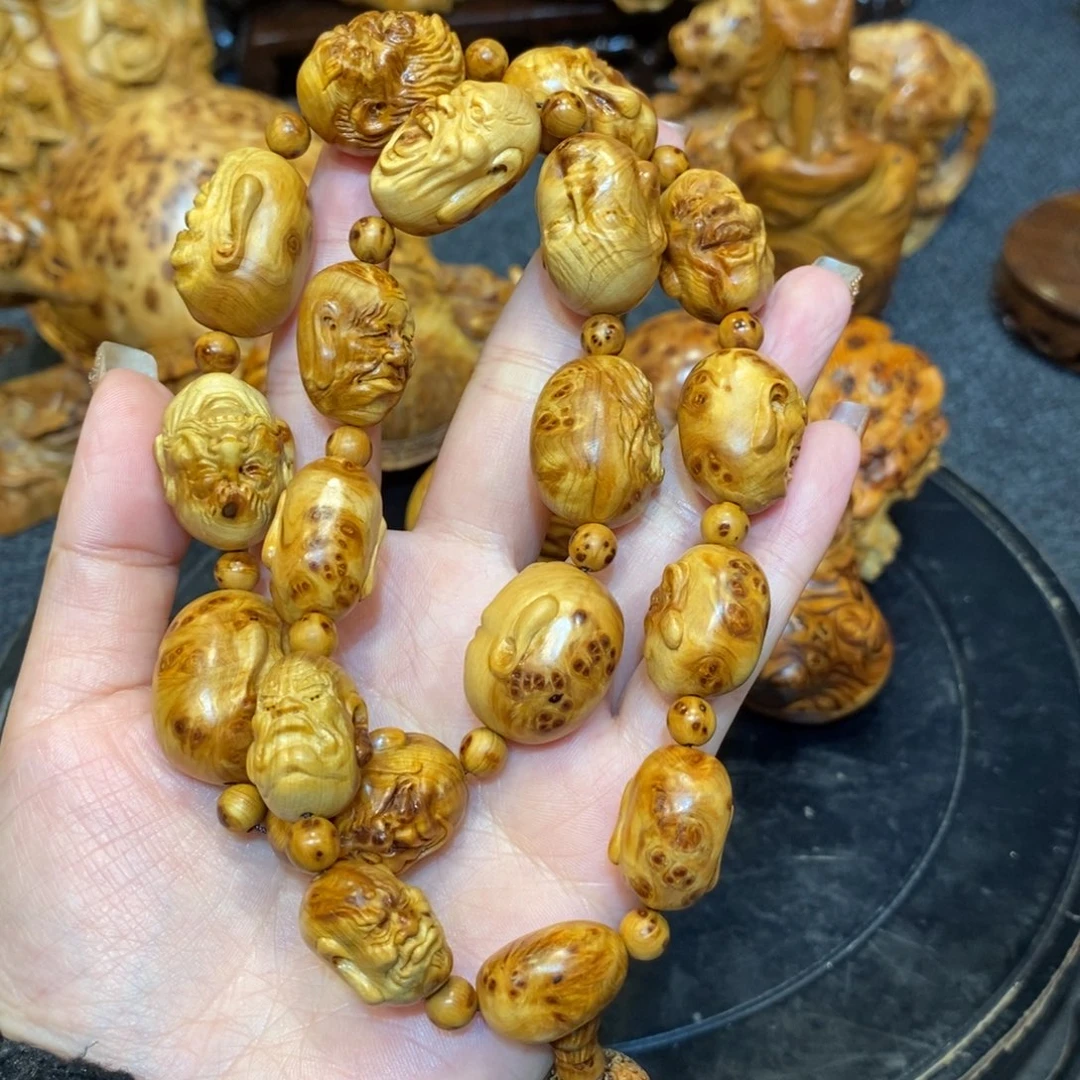 柏木（崖柏）?****?陈化瘤疤十八罗汉手持