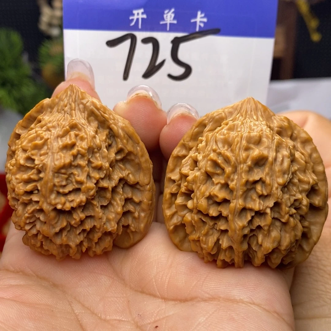 文玩核桃吊坠满天星。边40。全品。丹