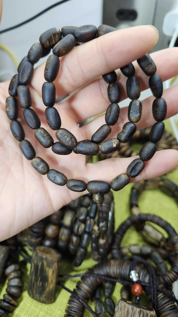 沉香沉水板头天然结香卡75老料