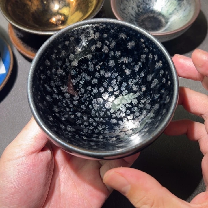 茶盏我们也在这里吃早餐