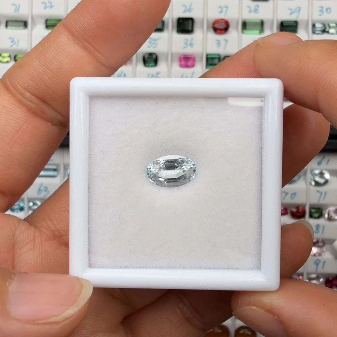 海蓝宝石裸石天然1.9克拉