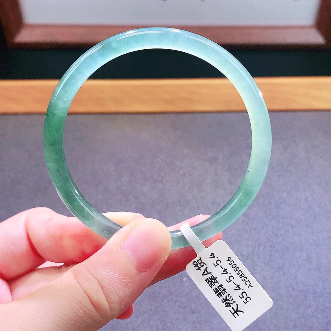 未镶嵌手镯翡翠天然翡翠