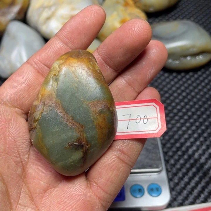 颈饰未镶嵌和田玉700
