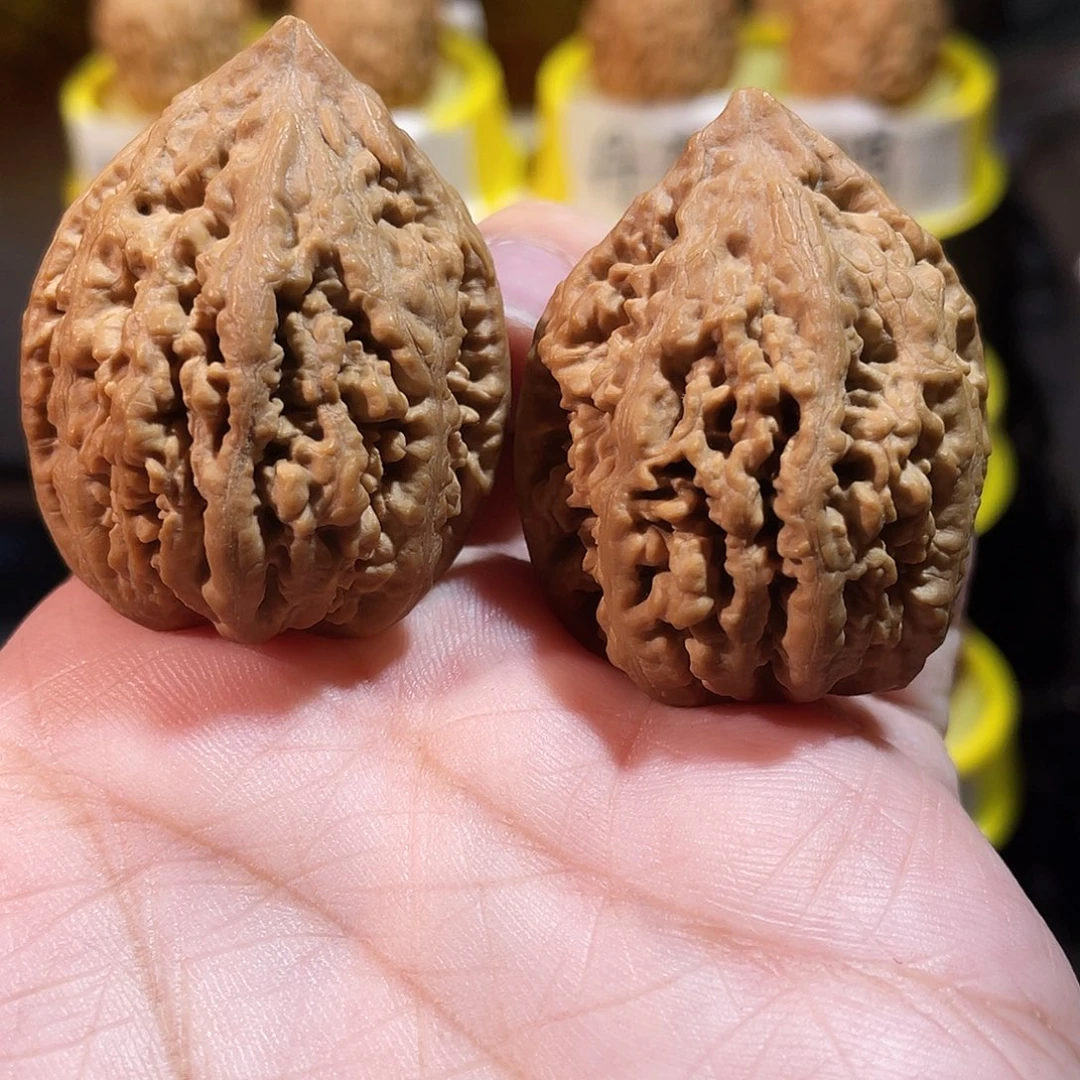 吊坠文玩核桃水晶米粒纹