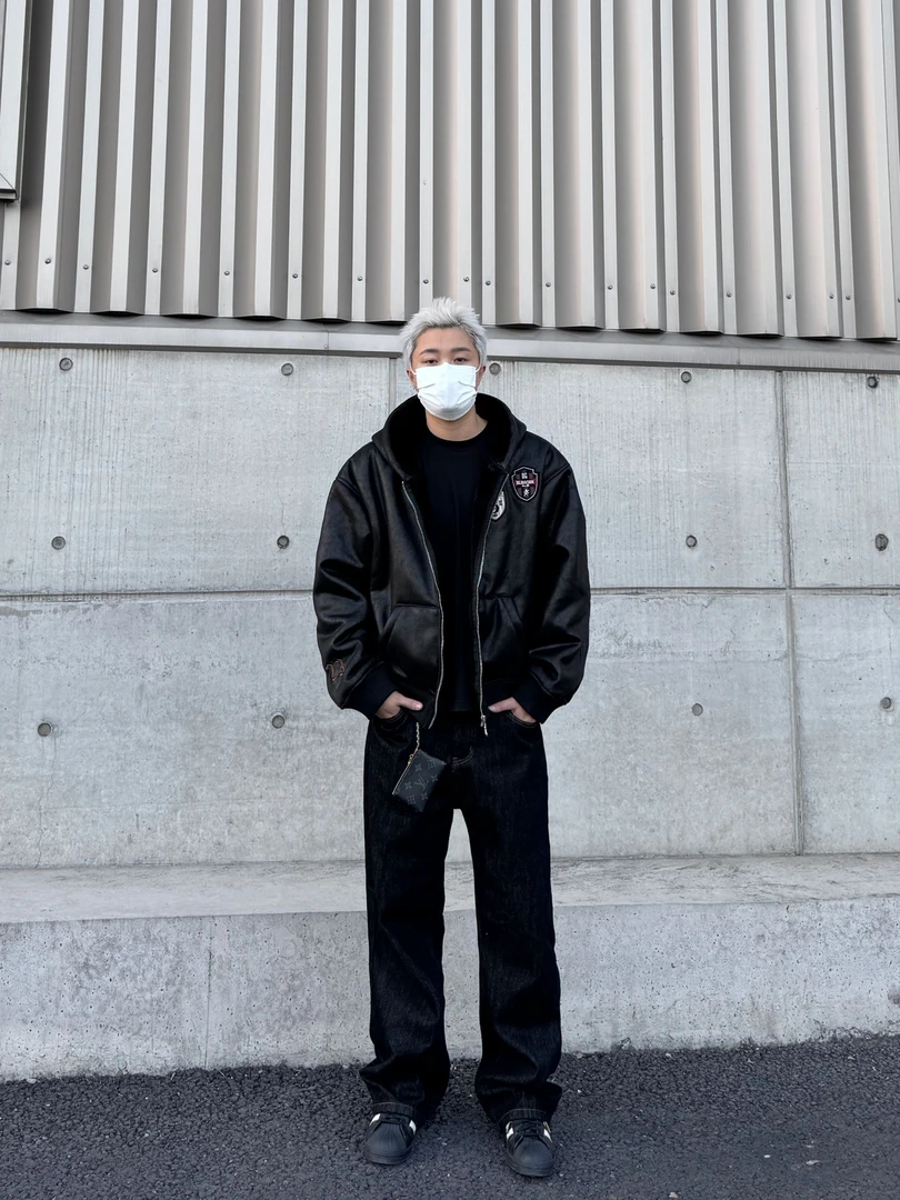 Ninjazz 美式短宽版仿Pu皮质做旧复古徽章连帽棉服