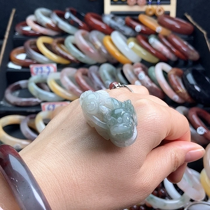 石英质玉手链未镶嵌