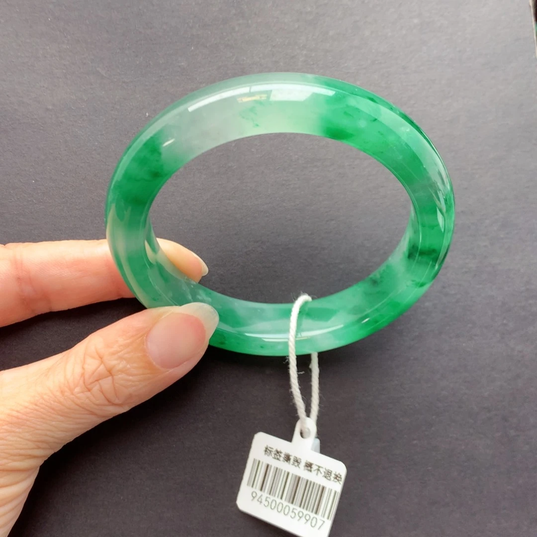 未镶嵌手镯石英质玉