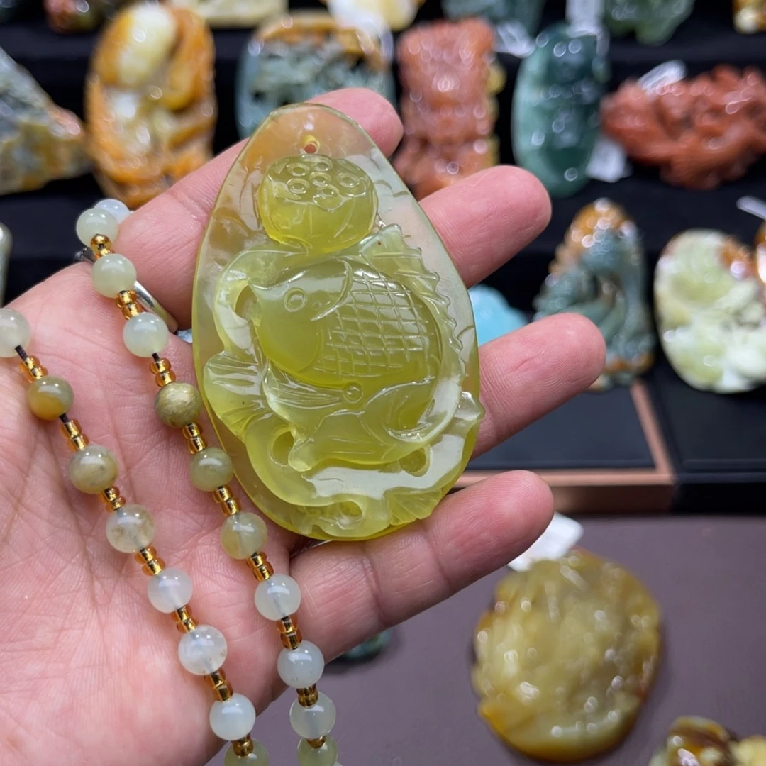 蛇纹石玉未镶嵌吊坠(赠链)