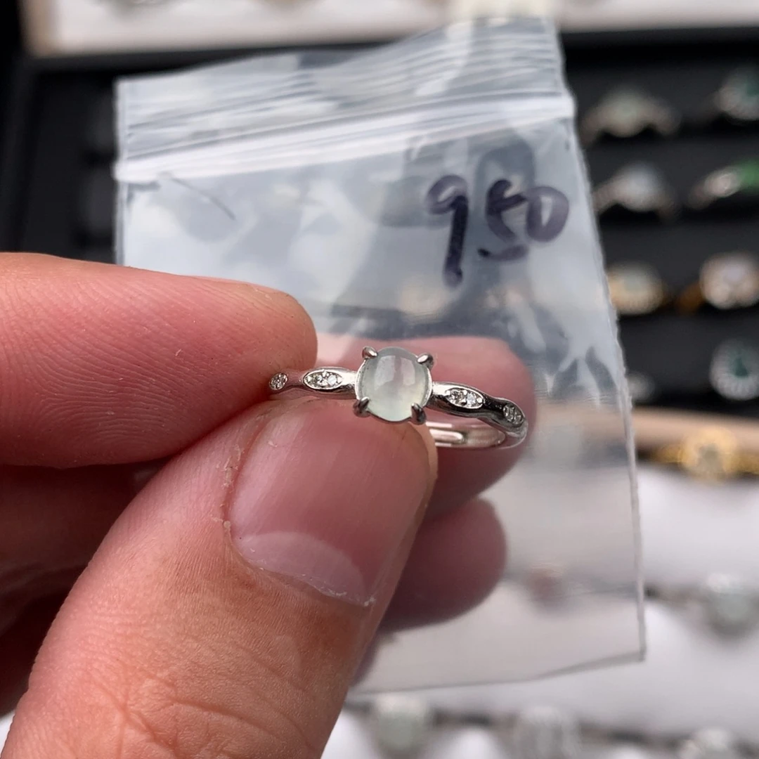 翡翠未镶嵌戒圈956