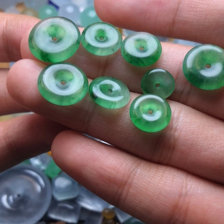 未镶嵌定制翡翠挂件