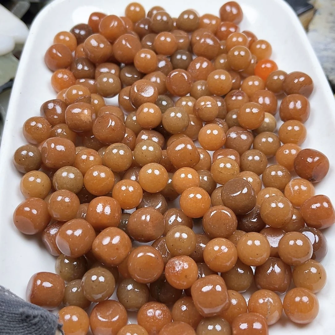 颈饰未镶嵌石英质玉