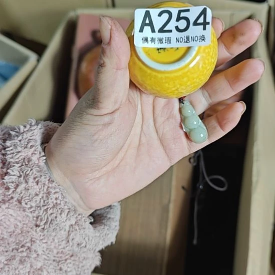 ᥫ***一琉璃手工艺品111111