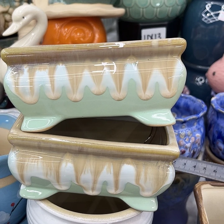 有孔，满10元发货多肉陶瓷花盆!