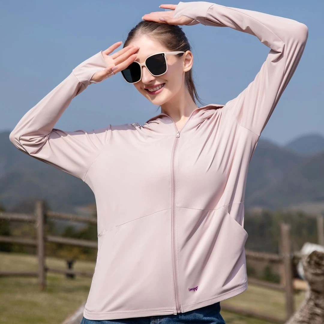 2025年夏季新款男女同款情侣黑胶帽檐透气LOGO随机防晒服外套883