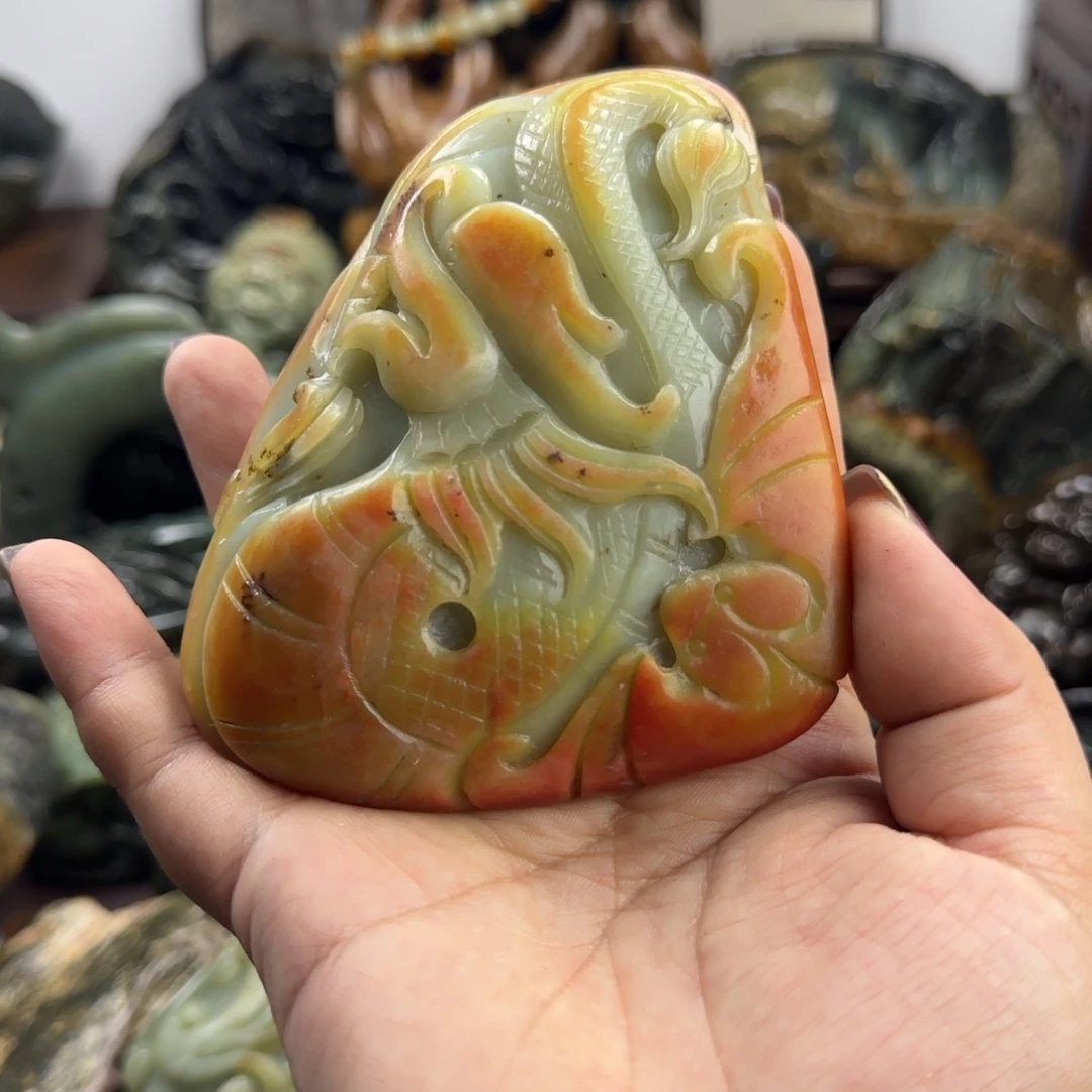 透闪石质玉未镶嵌珠宝奇石