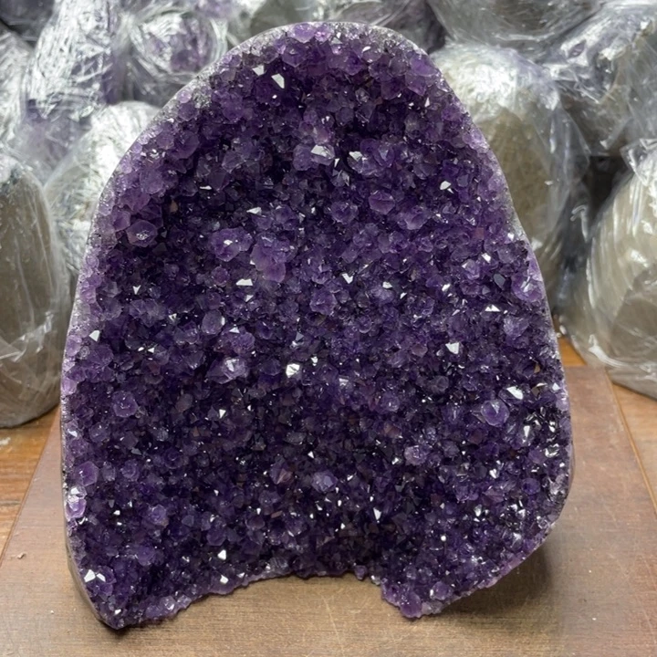 未镶嵌紫晶摆件紫晶