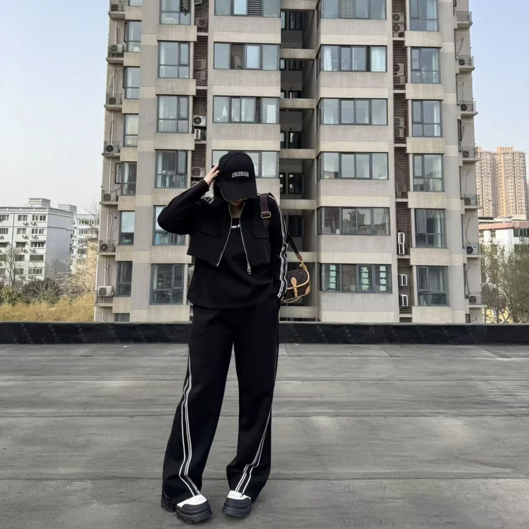 新款穿搭8888高级感时尚运动套装假两件上衣➕阔腿裤两件套
