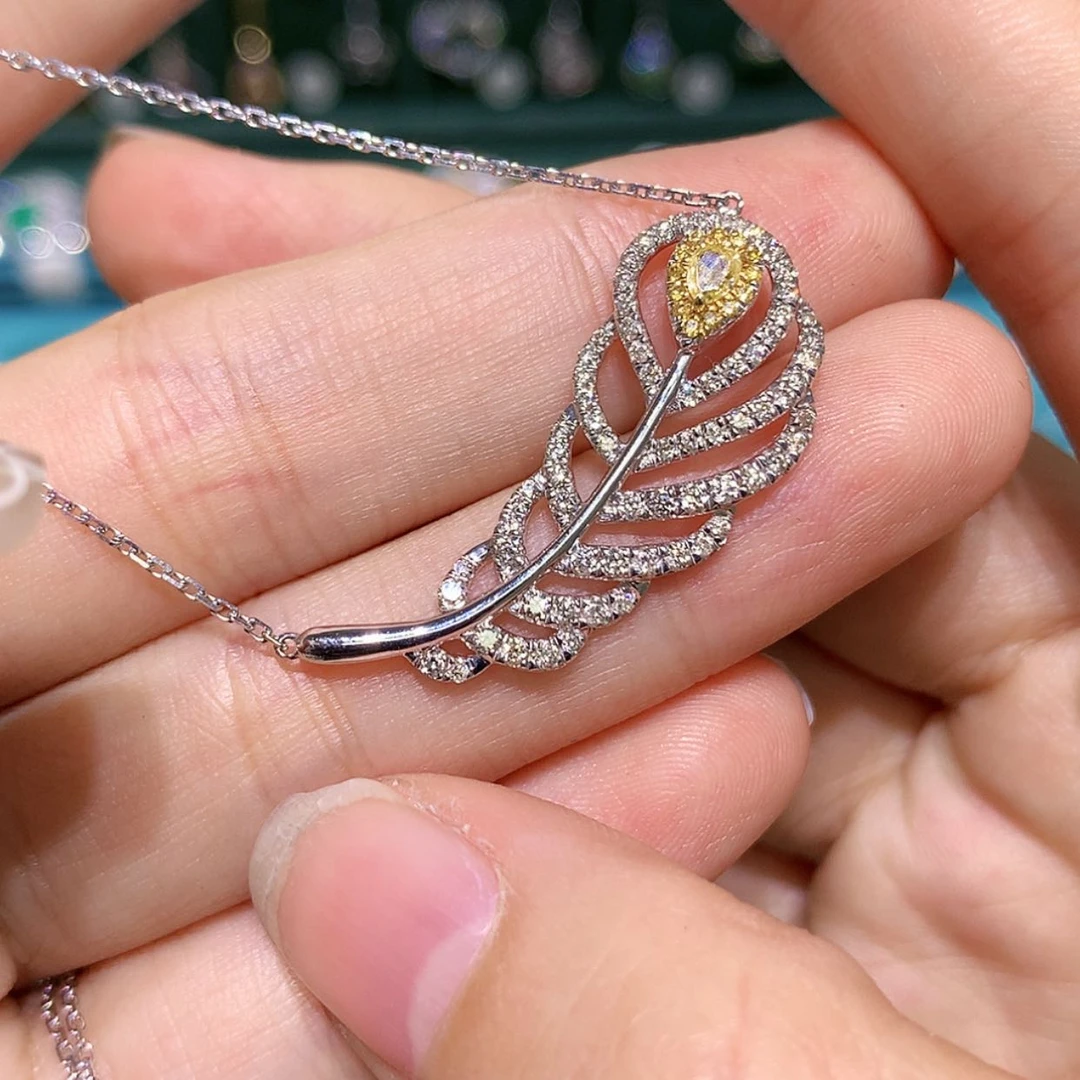 【闪购商品】钻石颈饰18K金镶嵌钻石项链