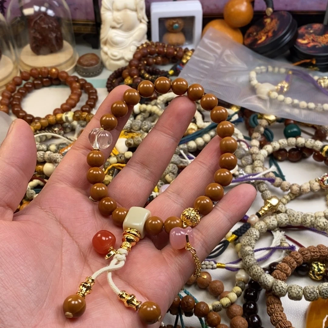 猴头核桃吊坠。。。。。。。。。。