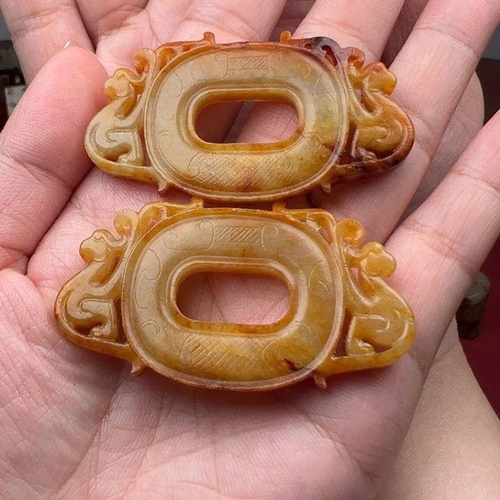 和田玉未镶嵌颈饰老*
