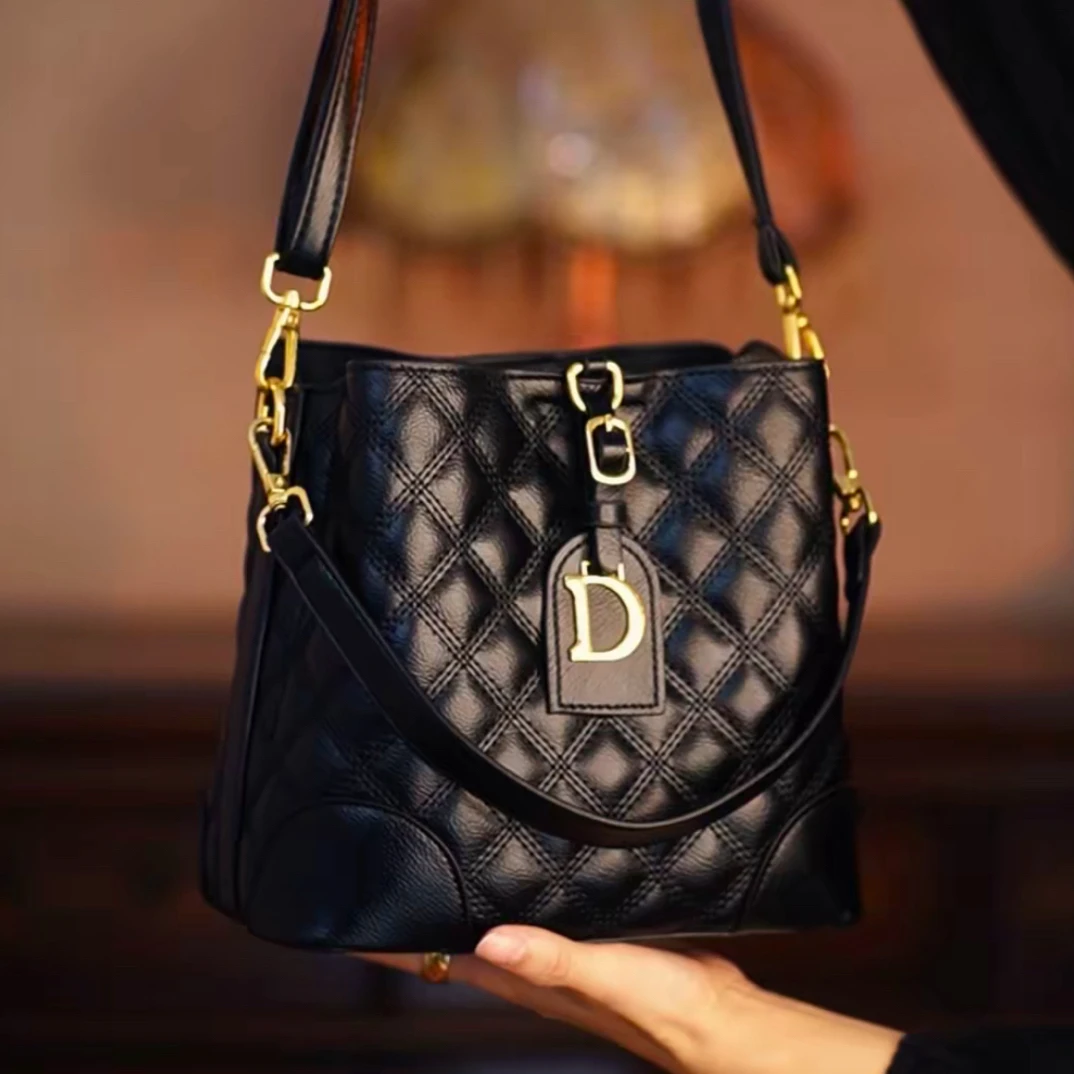 冬季女包时尚小包包女士水桶包大容量2025新款百搭菱格单肩斜挎包