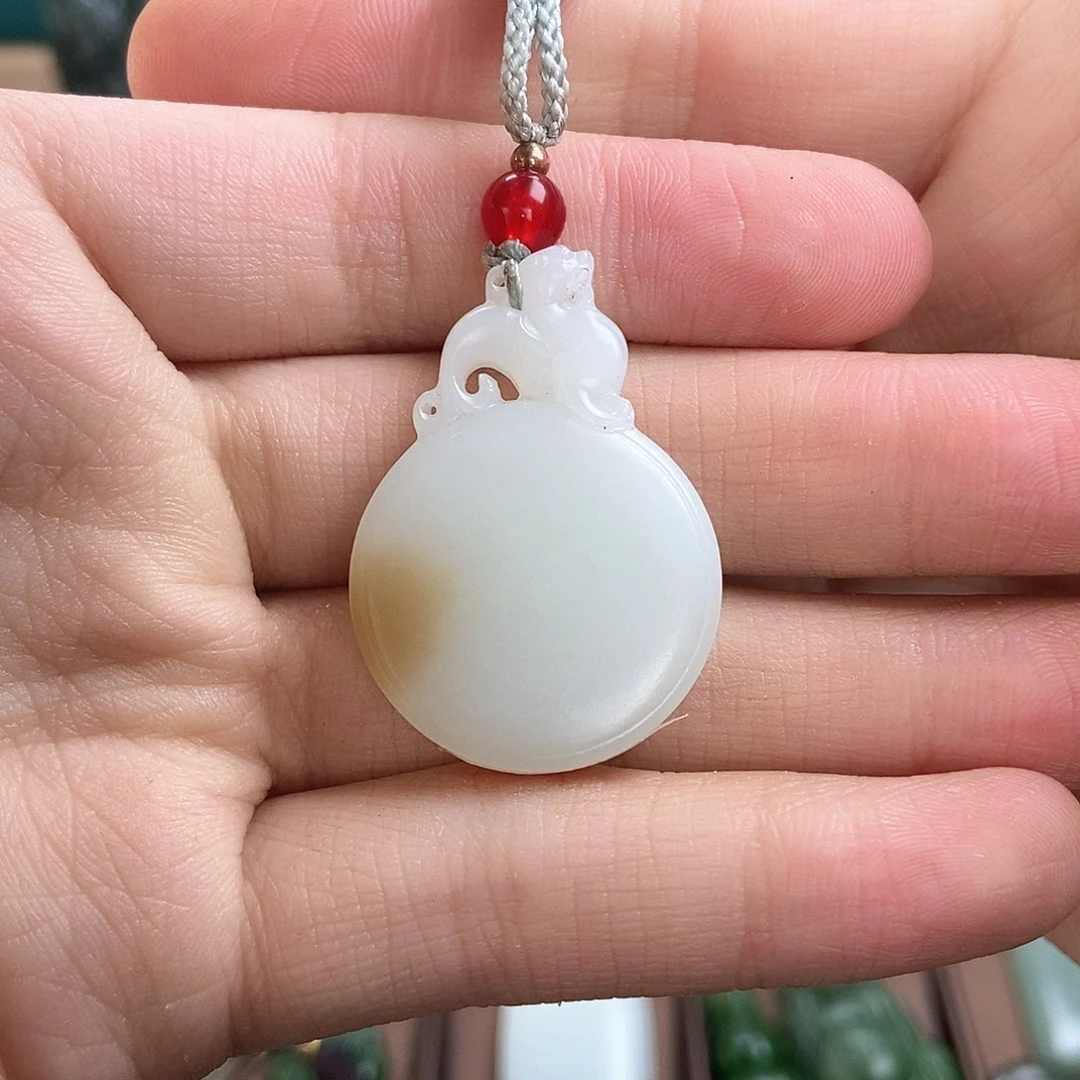 和田玉（糖玉）颈饰未镶嵌