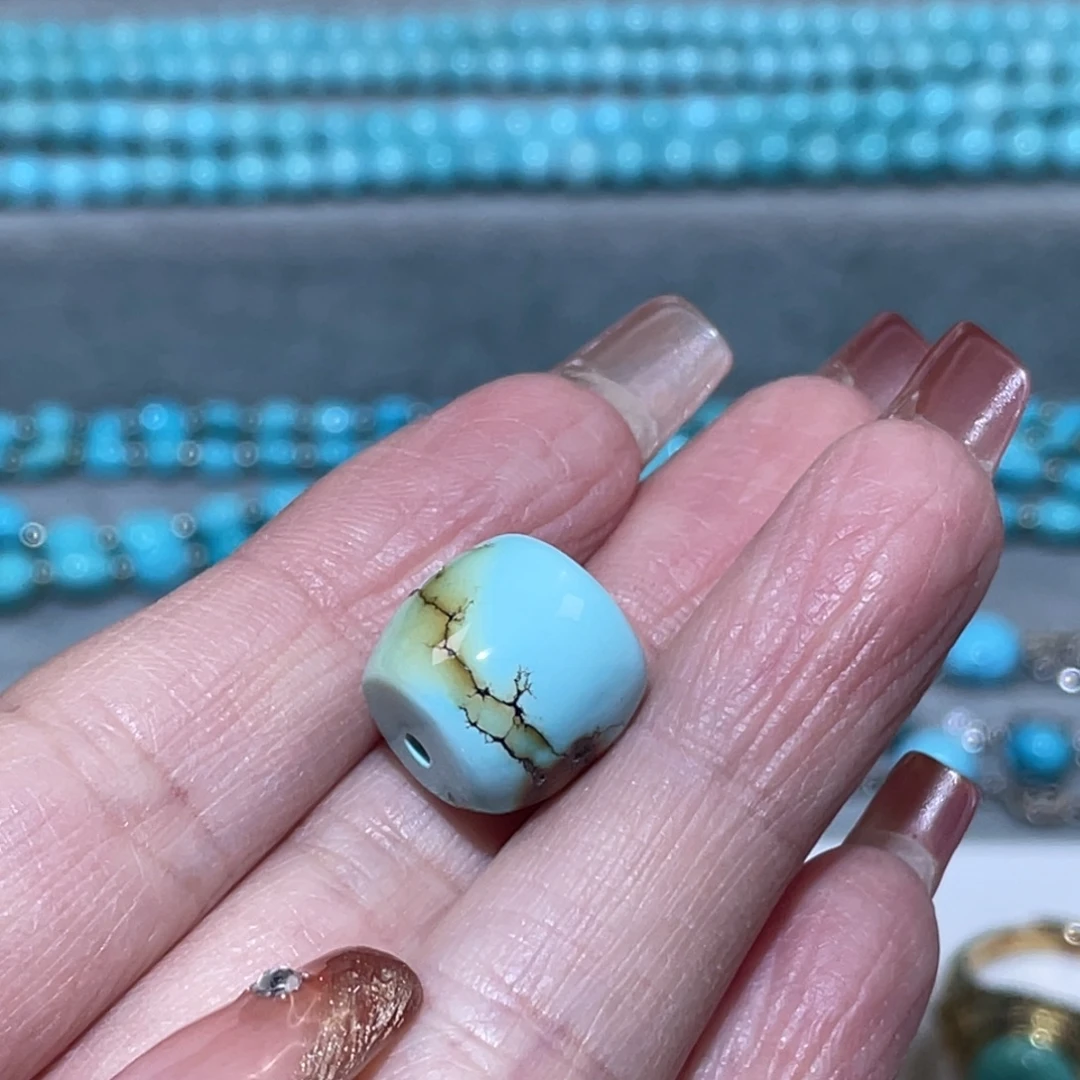 绿松石未镶嵌配珠桶珠