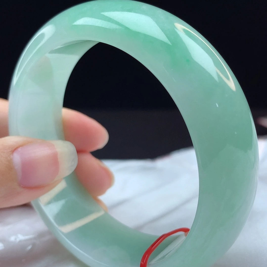 未镶嵌手镯翡翠97006，
