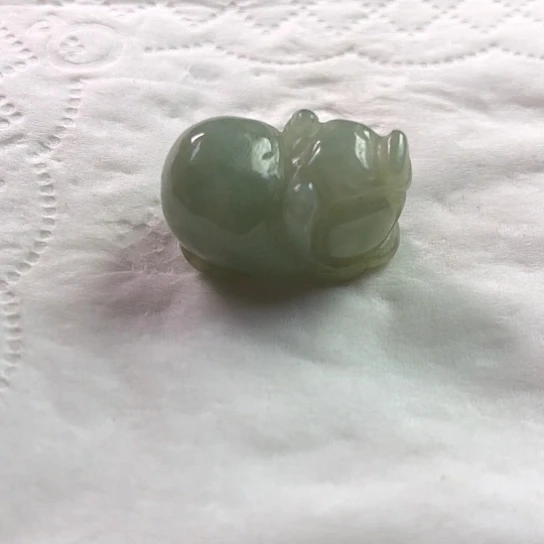 翡翠未镶嵌颈饰吊坠