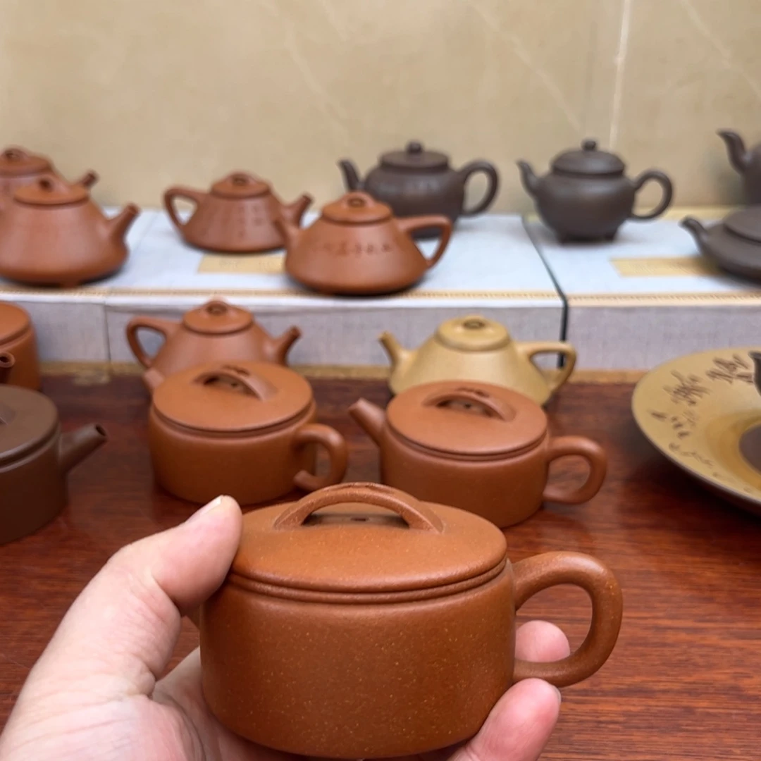 紫砂茶壶我***…微瑕：汉瓦150cc底微裂