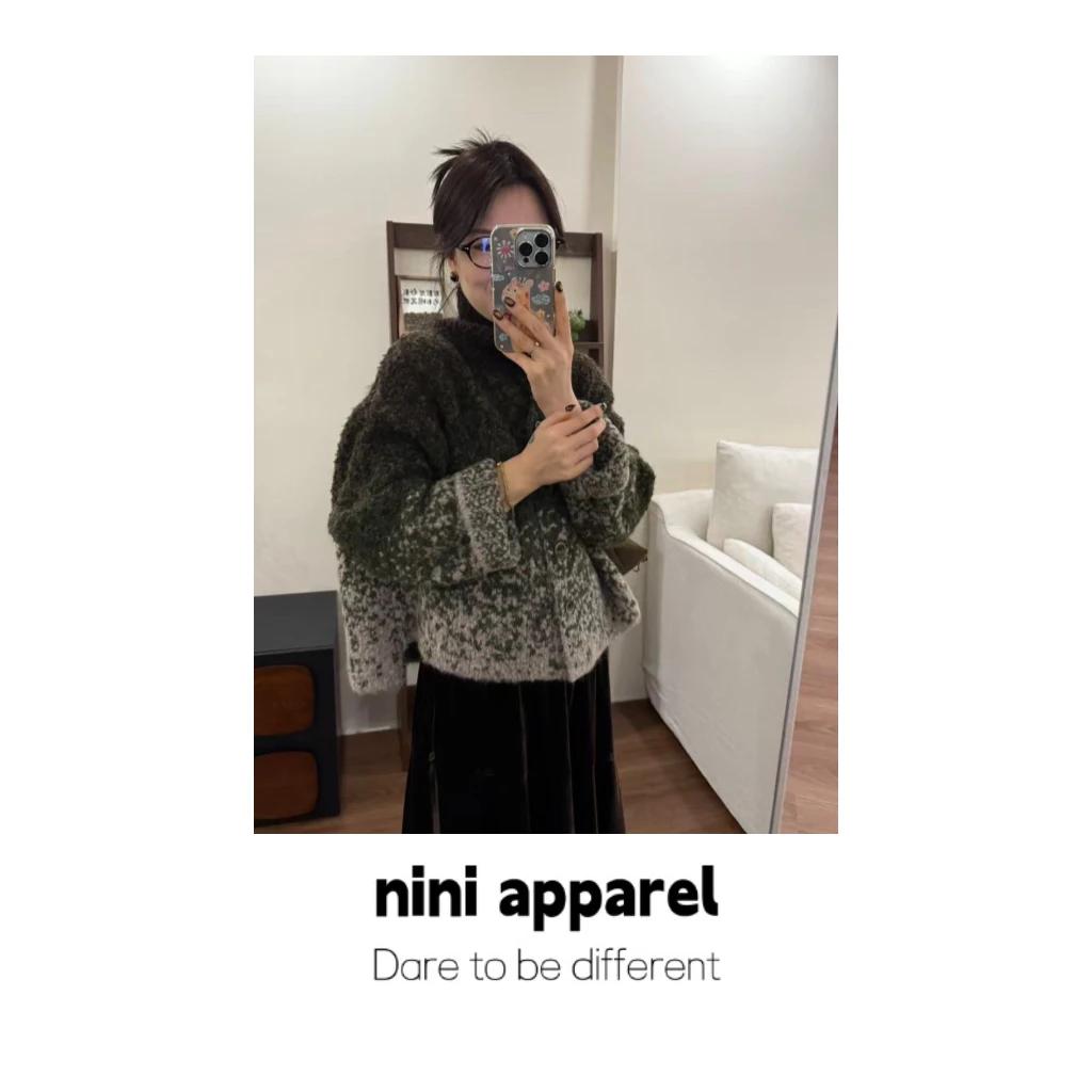 NiNi:设计师高定混色纱线超复古加厚羊毛开衫～