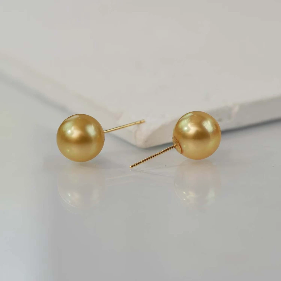 【周年庆专享】10-11mm18K金海水南洋金珍珠浓金耳钉-多样性发一