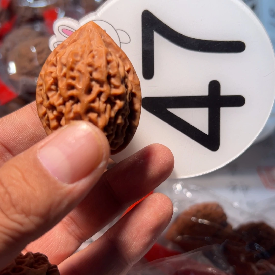 唐***屁文玩核桃，白色47号